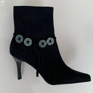 BamBoo Western Details Heeled Boots. Size 7